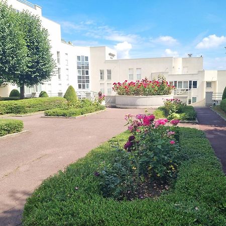 Chambre Avec Sdb Et Toilettes Privatives Rosny-sous-Bois Esterno foto